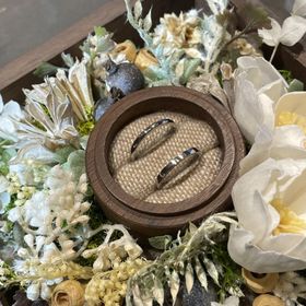 【鎌倉彫金工房の口コミ】 デザイン性よりはシンプルで、綺麗でずっとつけてても長持ちするようのが…