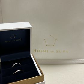 【HOSHI no SUNA 星の砂(ほしのすな)】の口コミ 指輪に込められたメッセージが素敵です。
ウェーブ型なので指が細く見えま...
