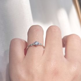 【モニッケンダム(MONNICKENDAM)の口コミ】 世界三大カッターズブランドのうちの1つのブランドであり、ダイヤモンドの…