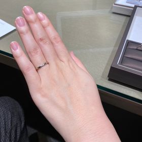 【アイプリモ(I-PRIMO)の口コミ】 2人で同じデザイン、もしくは似た雰囲気になるように選びました。
スタッ…