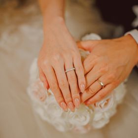 【グラフ(GRAFF)の口コミ】 メンズ用の指輪ですが、シンプルな形ではなく特別な形にしたいと考えてい…