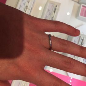 【JEWELRY  KAMATA(ジュエリーかまた)の口コミ】 かまたさんのオリジナルデザインを試着しました。
最初はカーブのかかった…