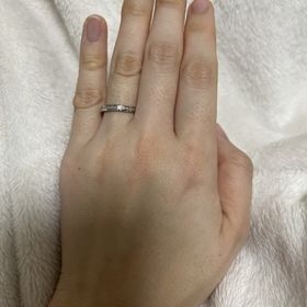 【ラザール ダイヤモンド(LAZARE DIAMOND)の口コミ】 シンプルで飽きのこないデザインと、着け心地の良さがポイントです。仕事…