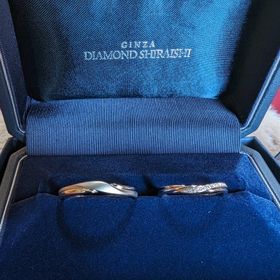 【銀座ダイヤモンドシライシの口コミ】 ウェーブのイメージで探していたがこちらのデザインは
立体的なデザインと…