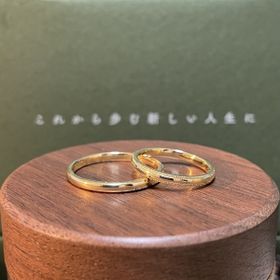 【鎌倉彫金工房の口コミ】 甲丸デザインのK18ゴールド、2.5mmと太めの幅のリングにし、存在感を出し…