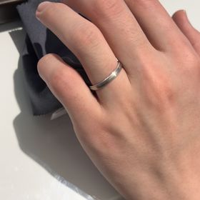 【一真堂の口コミ】 1番はつや消し加工が入っていることでした。
プラチナツヤありだと指元が…