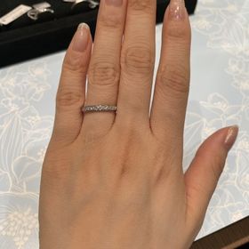 【ヴァンドーム青山(VENDOME AOYAMA)の口コミ】 ハーフエタニティのリングを探しており、ヴァンドーム青山さんのサイトを…