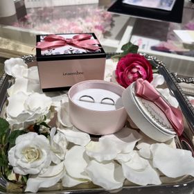 【insembre(インセンブレ)】の口コミ 斜めに入っている彫刻デザインが好みです。
かなりシンプルな作りで、マッ...