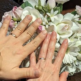 【TANZO.(鍛造指輪)の口コミ】 TANZO.さんオリジナルのシャンパンゴールドの色味がとても肌馴染みがよく…