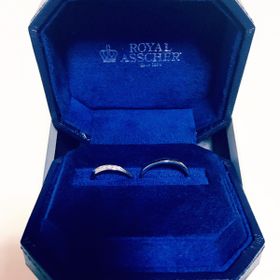【ROYAL ASSCHER(ロイヤル・アッシャー)の口コミ】 たくさんのブランドがあってデザインにすごく悩みましたが、ダイヤモンド…