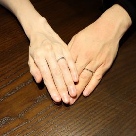 【LEGAN(レガン)の口コミ】 長持ちするプラチナで、細くて指が綺麗に見えやすく、その中で輝くピンク…