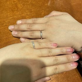 【TRECENTI(トレセンテ)の口コミ】 最初からずっと鍛造のエタニティを探していたのですが、こちらのデザイン…