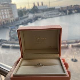 【ケイウノ ブライダル(K.UNO BRIDAL)の口コミ】 もともと、ダイヤの持ち込みで婚約指輪が作成できることと、ジュエリーに…