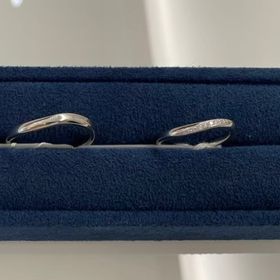 【4℃ BRIDAL(ヨンドシーブライダル)の口コミ】 そこまでブライダルリングのデザイン数が豊富というわけではないので、選…