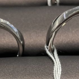 【4℃ BRIDAL(ヨンドシーブライダル)の口コミ】 自分に手に合う形の指輪は知っていた為、ウェーブラインのものを積極的に…