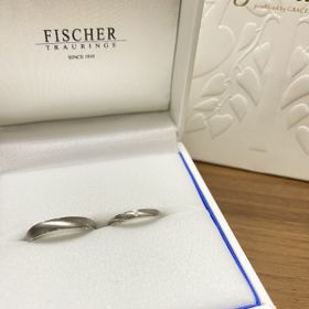 【FISCHER(フィッシャー)の口コミ】 削り方で斜めに輝くようになっているデザインです。上下の細いところも光…