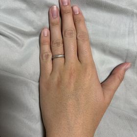 【ヴァンドーム青山(VENDOME AOYAMA)の口コミ】 ミル打ちのデザインにしました。
傷が目立つのが嫌だったのでマット加工に…