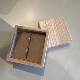 【YUKA HOJO(ユカホウジョウ)の口コミ】 指輪のデザインはシンプルでかつオシャレです。明るいところでも暗いとこ…