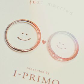 【アイプリモ(I-PRIMO)の口コミ】 デザインは仕事柄シンプルなのを探しており、婚約指輪とも相性の良かった…