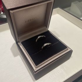 【アイプリモ(I-PRIMO)の口コミ】 どの指輪が似合うかわからず、不安でしたが、スタッフさんが指のサイズや…