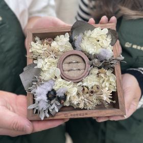 【鎌倉彫金工房の口コミ】 シンプルなデザインにしました。
価格もお手頃で自分達で作るという体験も…