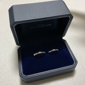 【銀座ダイヤモンドシライシの口コミ】 シンプルで飽きのこないデザインと丈夫さが気に入り、購入するポイントに…