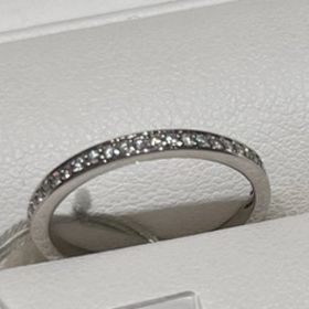 【bijou SOPHIA(ビジュソフィア)の口コミ】 ハーフエタニティリングを探していると言ったらすぐにこの2種類を出してき…