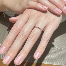 【SIENAROSE(シエナロゼ)の口コミ】 他にはないロゼチナに惹かれました。
どこかに寄りすぎない色合いがちょう…