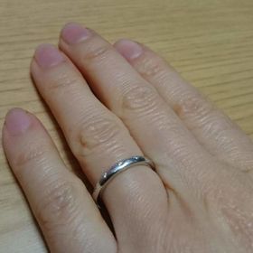 【エクセルコダイヤモンド(EXELCO DIAMOND)の口コミ】 カタログ等でたくさん情報を仕入れていたので、ありきたりなパターンのも…