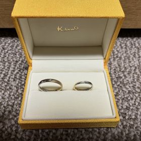 【ケイウノ ブライダル(K.UNO BRIDAL)の口コミ】 シンプル過ぎない指輪を探していました。
できたらコンビの指輪がいいなと…