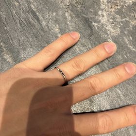 【アイプリモ(I-PRIMO)の口コミ】 指輪のデザインはあえてシンプルなものを選びました。　　
内側に好きな文…