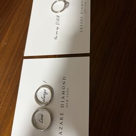 【ラザール ダイヤモンド(LAZARE DIAMOND)の口コミ】 シンプルかつ洗練されたデザインと感じました。
また、ダイヤモンドの輝き…