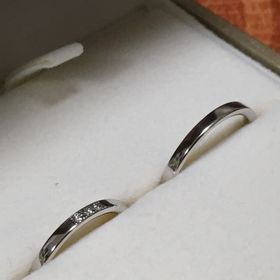 【D&D 144の口コミ】 シンプルかつ上品なデザイン、かつプラチナ素材で探しました。
足を好きな…