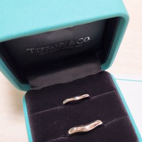 【ティファニー(Tiffany & Co.)の口コミ】 ホームページを閲覧する段階では、エルサ・ペレッティのカーブドバンドリ…