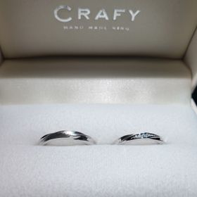 【CRAFY(クラフィ)の口コミ】 シンプルさを意識してデザインしました。
色々なデザインのシンプルリング…