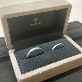 【BRILLIANCE+(ブリリアンスプラス)の口コミ】 シンプルだけどデザイン性のあるマット加工に惹かれて決定いたしました。…