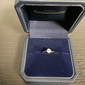 【銀座ダイヤモンドシライシの口コミ】 ダイヤモンドがとてもきていで、どこから見ても輝いています。ダイヤモン…