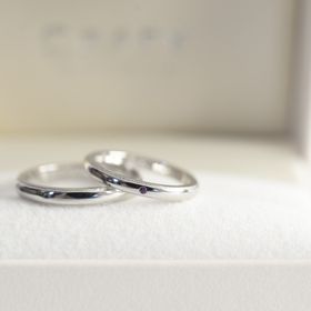 【CRAFY(クラフィ)の口コミ】 指輪のデザインの加工（鏡面とその他など）が充実しており、素材もカラー…