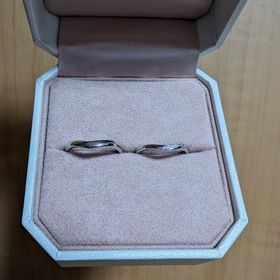 【TRECENTI(トレセンテ)の口コミ】 V字のデザインで探してましたが、他のブランドよりしっくりくるディテール…