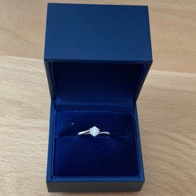 【銀座ダイヤモンドシライシの口コミ】 プロポーズリングで事前にダイヤは買ってもらっていたため、後日婚約指輪…