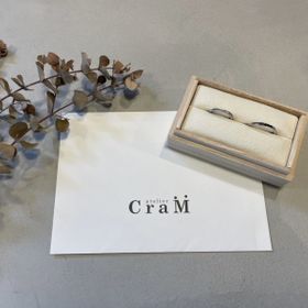 【atelier CraM(アトリエ クラム)の口コミ】 プラチナイリジウムという傷が付きにくく耐久性のある素材にしました。ス…