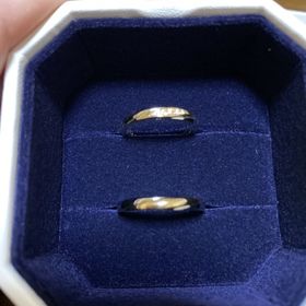 【4℃ BRIDAL(ヨンドシーブライダル)の口コミ】 デザインがとてもよく、2色使っていてとてもよかった！曲線がいい！値段も…