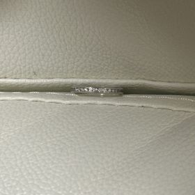 【GraceKama(グレースカーマ)の口コミ】 妻の結婚指輪ということで、冠婚葬祭に使えるようシンプルなデザインを選…