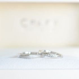 【CRAFY(クラフィ)の口コミ】 ワックスから自分たちで加工してデザインを決めたため他にはない世界で一…