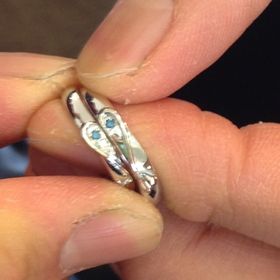 【JEWELRY  KAMATA(ジュエリーかまた)の口コミ】 緩やかなS字で、互いのイニシャルが入れられる、世界でたった１つのオリジ…