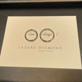 【ラザール ダイヤモンド(LAZARE DIAMOND)の口コミ】 特に男性の指輪のデザインがスタイリッシュでかっこいいと感じたのが購入…