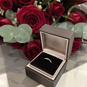 【アイプリモ(I-PRIMO)の口コミ】 いろいろつけさせてもらって、細めで、重なってるような感じで、2色使われ…