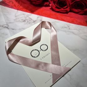 【アイプリモ(I-PRIMO)の口コミ】 デザインはとてもシンプルですが、光沢感や着け心地にこだわりを感られ結…