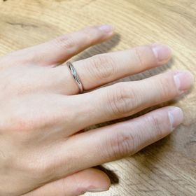 【アイプリモ(I-PRIMO)の口コミ】 シンプルでありながらもラインの入ったデザインのワンポイントがあり、ア…