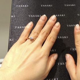 【TASAKI(タサキ)の口コミ】 サクラゴールドのピアーチェです。
プラチナで考えていましたが、tasakiオ…